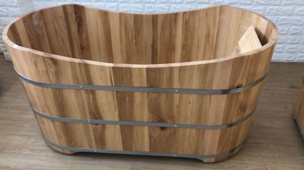 Sản xuất bồn tắm gỗ sồi