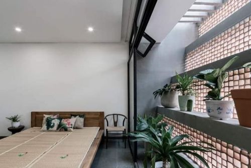 Mẫu nhà phố thiết kế với vật liệu chính từ gạch hoa gió