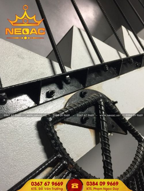 Lan can sắt độc đáo cho nhà phố hiện đại