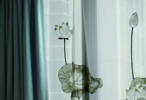 Rèm vải voan hoa sen thuê đẹp